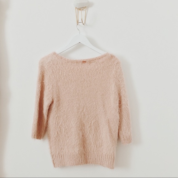 𝕗𝕝&𝕝 𝕤𝕟𝕠𝕨 𝕓𝕦𝕟𝕟𝕪 𝕤𝕨𝕖𝕒𝕥𝕖𝕣 - Picture 5 of 5